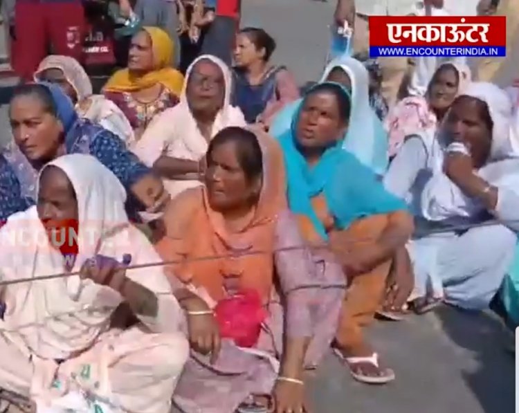 ਪੰਜਾਬ: ਹਸਪਤਾਲ ਚੋਂ ਚੋਰੀ ਹੋਏ ਬੱਚੇ ਦੇ ਪਰਿਵਾਰਿਕ ਮੈਂਬਰਾਂ ਨੇ ਕੀਤਾ ਧਰਨਾ ਪ੍ਰਦਰਸ਼ਨ, ਦੇਖੋਂ ਵੀਡਿਓ