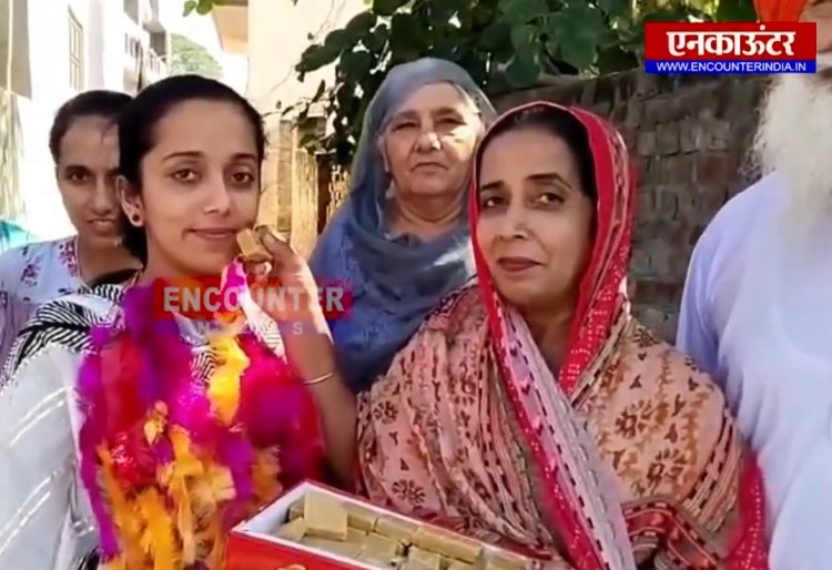 ਪੰਜਾਬ  : ਜੱਜ ਬਣ ਕੇ ਆਈ ਮਨਮੋਹਨ ਪ੍ਰਤੀ ਕੋਰ ਦਾ ਹੋਇਆ ਭਰਵਾਂ ਸਵਾਗਤ, ਦੇਖੋ ਵੀਡਿਓ