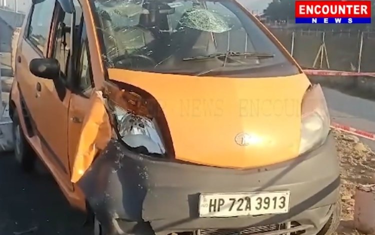 पंजाब :  अस्पताल जा रहे परिवार के साथ हुआ हादसा, देखें वीडियो