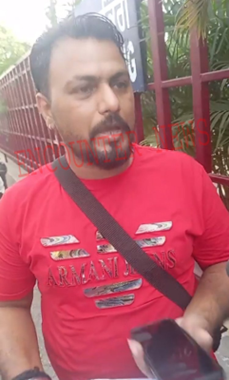 जालंधरः पासपोर्ट बनाने को लेकर पैसे मांगते एजेंट को किया काबू, देखें Live