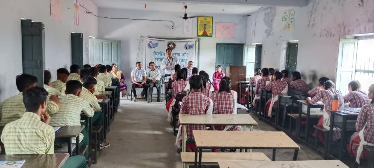 साइबर फ्रॉड से बचाव व वित्तीय लेनदेन बारे स्कूली बच्चों को किया जागरूक