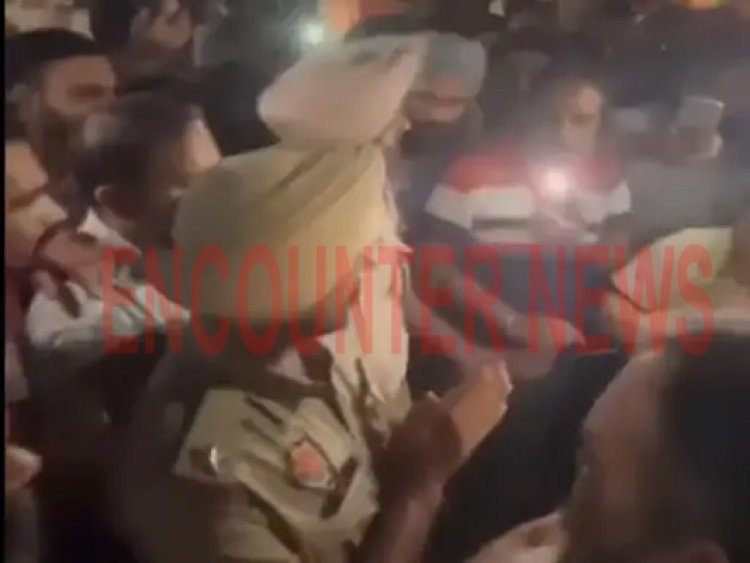 पंजाबः ASI का लोगों ने किया घेराव, हुआ हंगामा, माफी मांग छुड़वाई जान