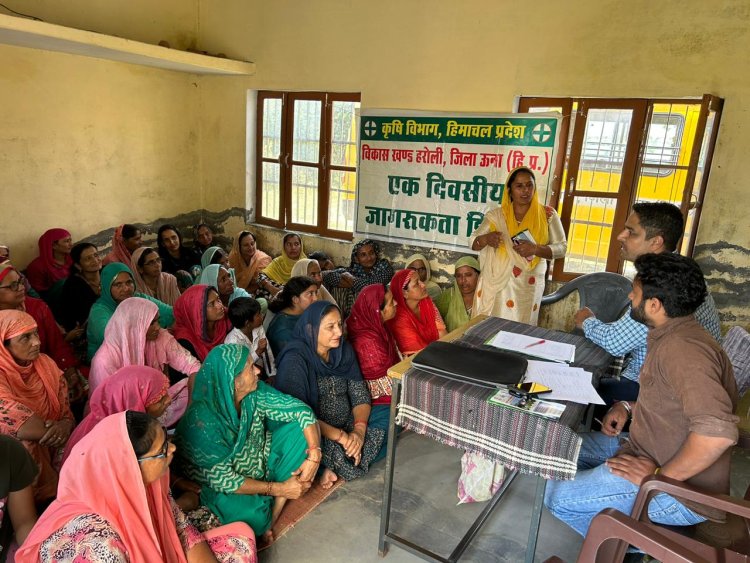 महिला किसान दिवस पर महिलाओं को दिया प्राकृतिक खेती के अंतर्गत प्रशिक्षण