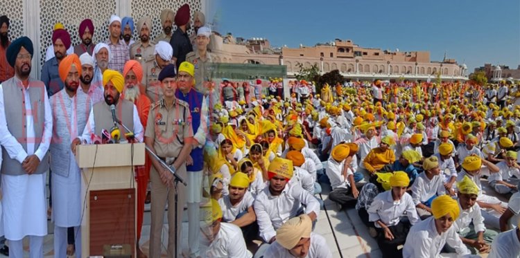 पंजाबः CM मान ने 30 हजार बच्चों के साथ Golden Temple में की अरदास, देखें Live