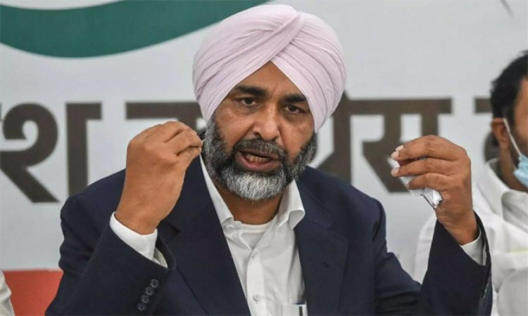 पंजाबः पूर्व वित्त मंत्री Manpreet Badal को विजिलेंस ने जारी किया समन, इस दिन होंगे पेश 