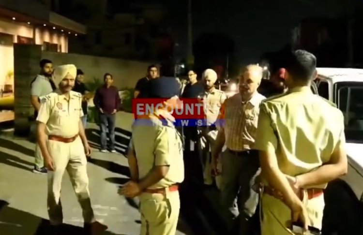पंजाब : कारोबारी से 6 लाख रुपए लूटकर लुटेरे हुए फरार, देखें वीडियो