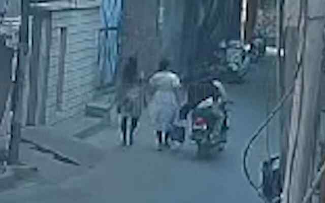 पंजाबः इस इलाके में महिला से स्नेचिंग, Live वीडियो आई सामने