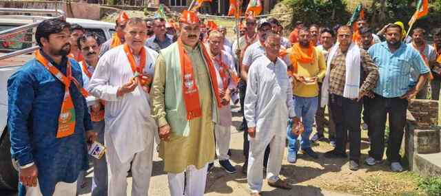 जो खुद दल बदलू परिवार का सदस्य,वह हमें दल बदलू कहकर ढूंढ रहे लोकप्रियता:देवेंद्र  भुट्टो