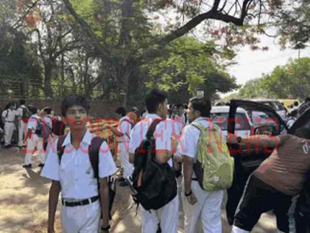स्कूलों में धमकी के बाद इस जिले की सरकार हुई अलर्ट, जारी किए ऑर्डर