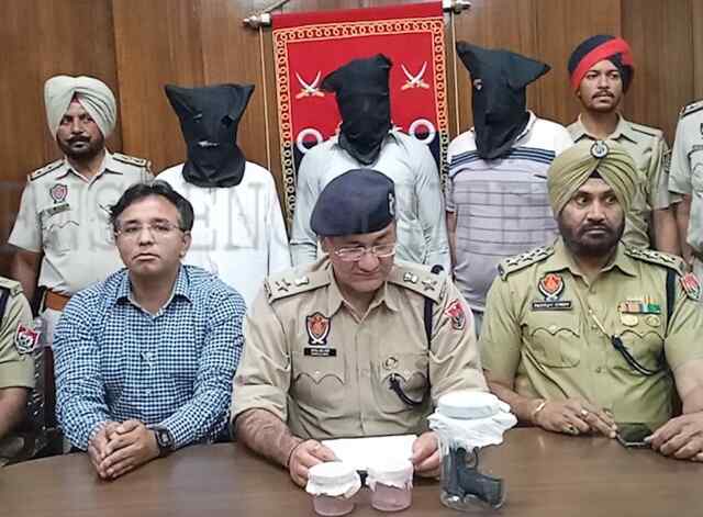 पंजाबः डॉक्टर परिवार पर हमला करके लूट की वारदात को अंजाम देने वाले 3 आरोपी गिरफ्तार, देखें वीडियो