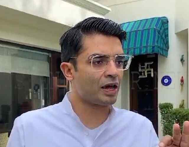 जालंधरः राहुल गांधी के अमेठी में चुनाव ना लड़ने को लेकर जयवीर शेरगिल ने साधा निशाना, देखें वीडियो