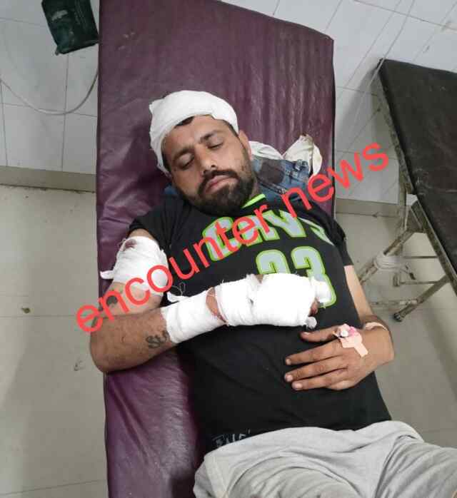 पंजाब : सैलून में कटिंग करवाने युवक पर तेजधार हथियारों से हमला, लगे 50 टांके