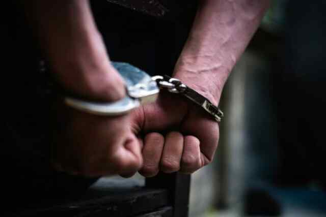 कांग्रेस नेता को पुलिस ने क‍िया अरेस्‍ट, जानें मामला