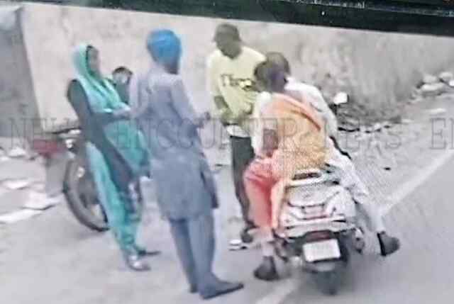 जालंधरः बाबा बनकर आए दंपति सहित नौसरबाज गहने लेकर हुए फरार, देखें वीडियो