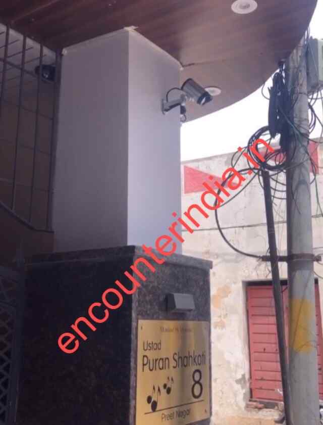 जालंधरः मास्टर सलीम के दफ्तर को चोरों ने बनाया निशाना, देखें Live