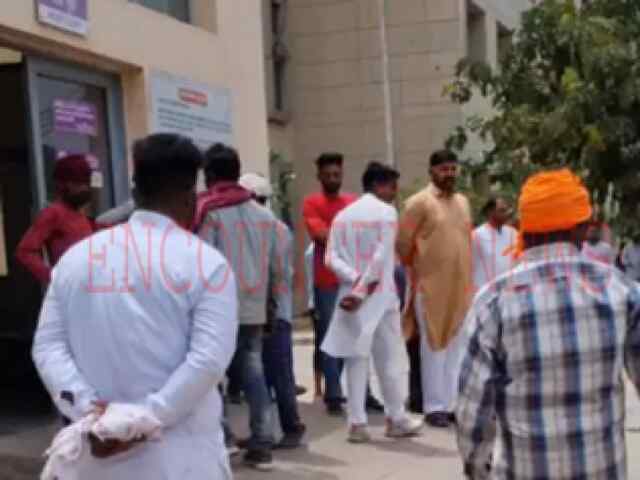 नहर किनारे खेत में पड़ा मिला श+व, गले पर चोट के निशान, ह+त्या की आंशका