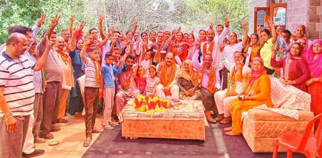 अपने राजनीतिक जीवन में हम ने पहले समाज सेवा फिर राजनीति को दी प्राथमिकता: देवेंद्र कुमार भुट्टो