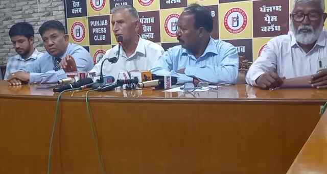 जालंधरः इस भाईचारे ने कांग्रेस को समर्थन देने का किया ऐलान, देखें Live