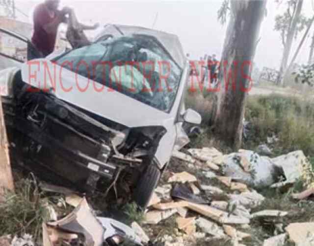 जालंधरः 2 गाड़ियों में भीषण टक्कर में 4 की मौ+त