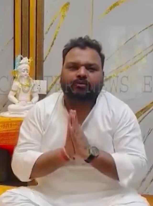 जालंधरः विवादों में घिरने के बाद भजन गायक कन्हैया मित्तल का आया बयान, देखें वीडियो