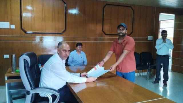 कुटलैहड़ में निर्दलीय प्रत्याशी ने भरा नामांकन