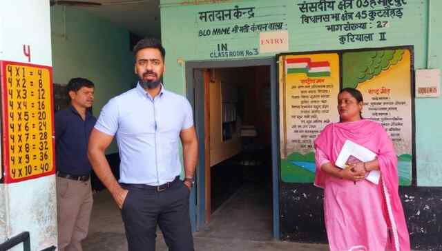 उपायुक्त ने कुटलैहड़ में जांची मतदान केंद्रों की व्यवस्था