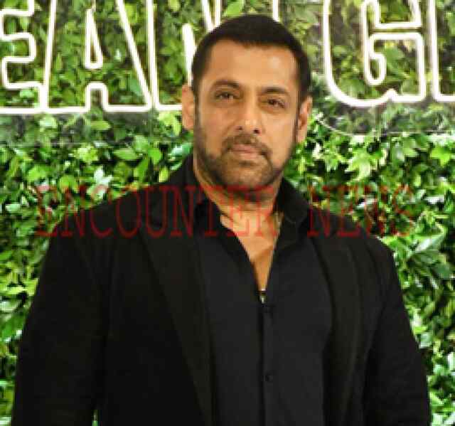 बॉलीवुड अभिनेता Salman Khan की एक्स गर्लफ्रेंड ने बिश्नोई समाज से की ये रिक्वेस्ट