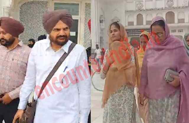 पंजाबः Sidhu Moose wala के माता-पिता बच्चे सहित दरबार साहिब हुए नतमस्तक, देखें वीडियो