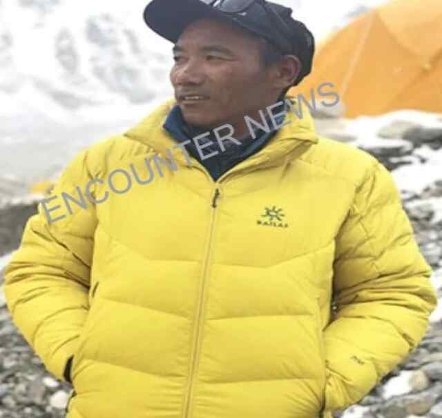 नेपाली शेरपा ने तोड़ा रिकार्ड, 29वीं बार चढ़ा एवरेस्ट