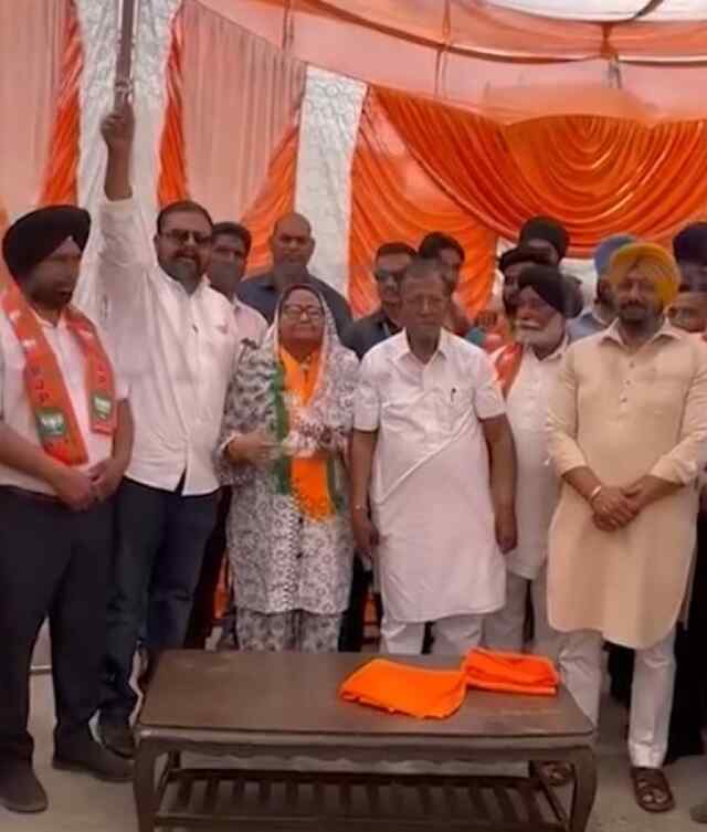 फगवाड़ा: गांव भानोकी के वासियो ने अकाली दल छोड़ भाजपा का दामन थामा, देखे वीडियो