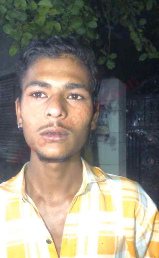 जालंधरः मैन चौंक से सरेआम फोन छिन कर स्नेचर फरार, देखें Live