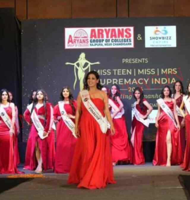 Mayor world School की टीचर प्रीती कक्कड़ ने जीता Mrs Supermecy India 2024 का ताज