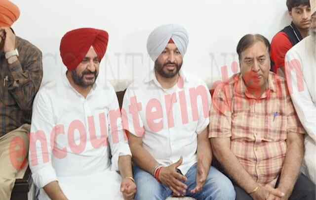 पंजाब: केजरीवाल के दौरे को लेकर रवनीत बिट्टू ने आप और कांग्रेस पर जमकर साधा निशाना, देखें वीडियो