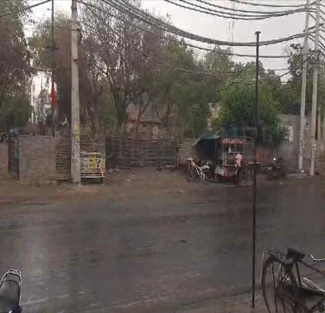 पंजाब : इस इलाके में हुई बारिश, लोगों को गर्मी से मिली राहत, देखें वीडियो