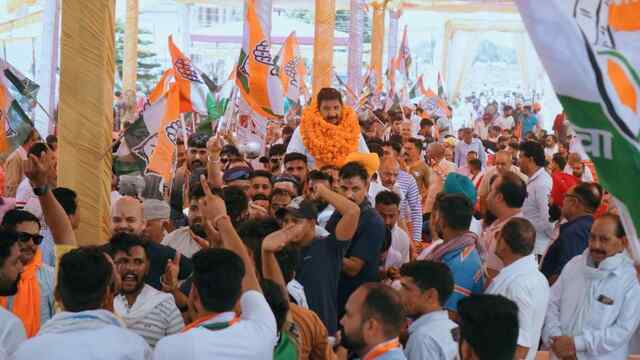सरकारी व निजी रोजगार के दरवाजे खोलेगी कांग्रेस सरकार: मुकेश