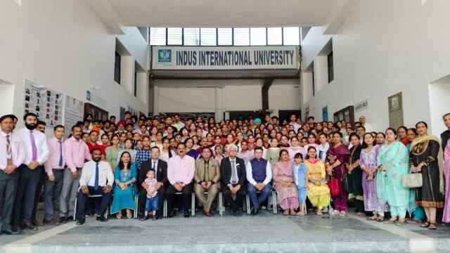 मेधावी विद्यार्थियों को पाई एकलव्य अवार्ड 2023-24 से किया गया सम्मानित