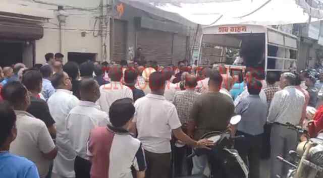 नूंह बस हादसा मामलाः व्यक्ति की मौत के बाद जालंधर पहुंचा श+व, देखें वीडियो