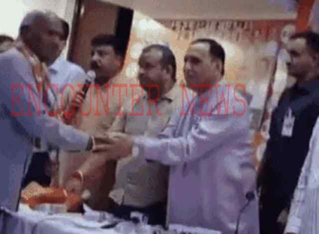 जालंधरः अकाली दल को बड़ा झटका, वरिष्ठ नेता सहित अरोड़ा महासभा के सभी पदाधिकारी भाजपा में हुए शामिल 