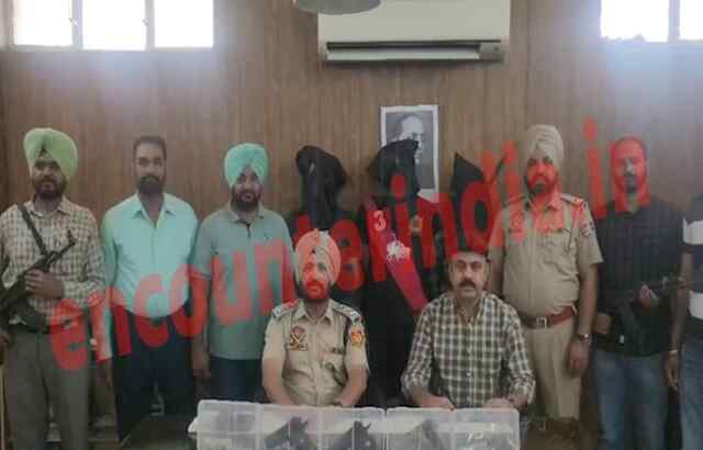 पंजाब : गैंगस्टर हैप्पीजट के 3 गुर्गे गिरफ्तार, देखें वीडियो