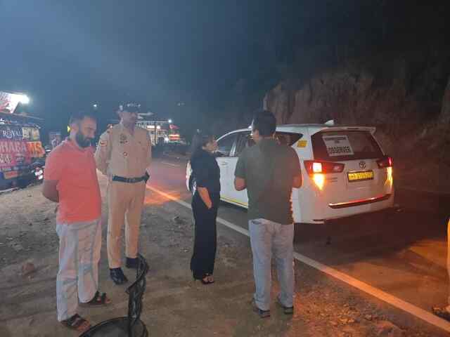विस उपचुनाव की व्यय पर्यवेक्षक मीनू सिंह बिष्ट ने किया औचक निरीक्षण