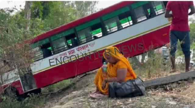 Roadways Bus और मैजिक गाड़ी की भीषण टक्कर, 5 की मौ’त, 6 गंभीर घायल
