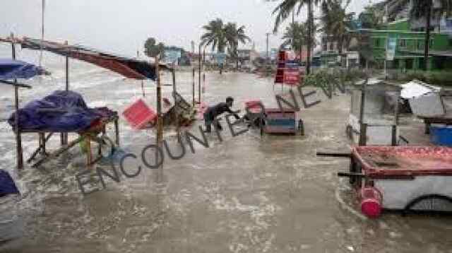 Cyclonic Storm रेमल का कहर, पेड़-खंबे उखड़े, मकान ढहे