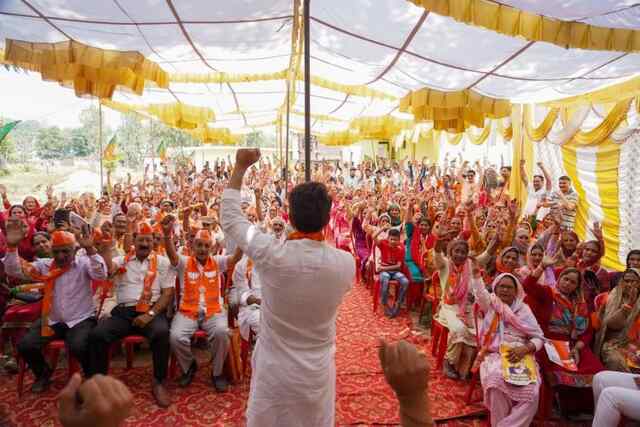कांग्रेस का पाकिस्तान से नापाक रिश्ता: अनुराग ठाकुर 