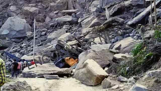 Mine Collapse से 7 की हुई मौ’त, कई लोग मलबे में फंसे
