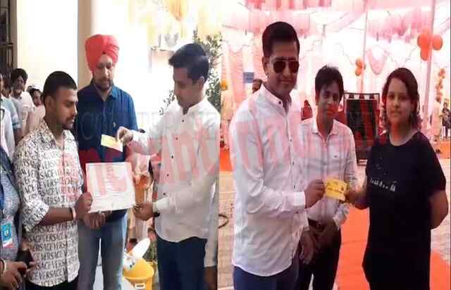 Jalandhar : लोकसभा सीट पर वोटिंग शुरु, DC ने बांटे फिल्म टिकट, देखें वीडियो