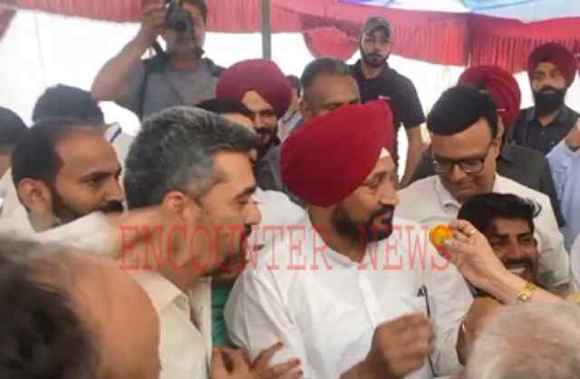 Jalandhar: 1 लाख 75 से अधिक लीड से जीते Charanjit Singh Channi