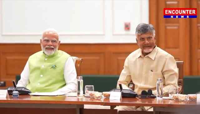 16 पार्टियों के 21 नेताओं में हुई बैठक में नरेंद्र मोदी को चुना गया NDA का नेता, देखें वीडियो