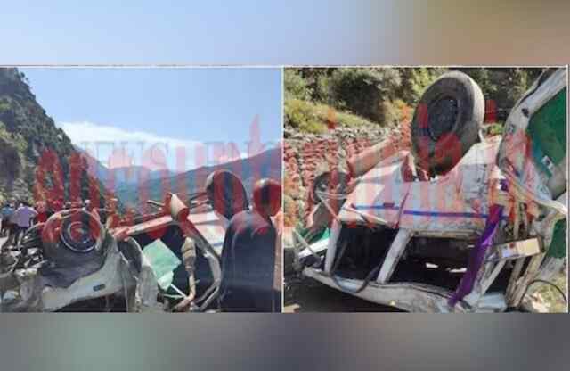 बड़ा हादसाः खाईं में गाड़ी गिरने से तीन लोगों की मौत, कई घायल