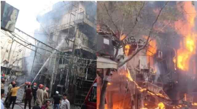 3 रेस्तरां और 8 shops जलकर राख, दमकल की कई गाड़ियां पहुंची मौके पर, देखें वीडियो