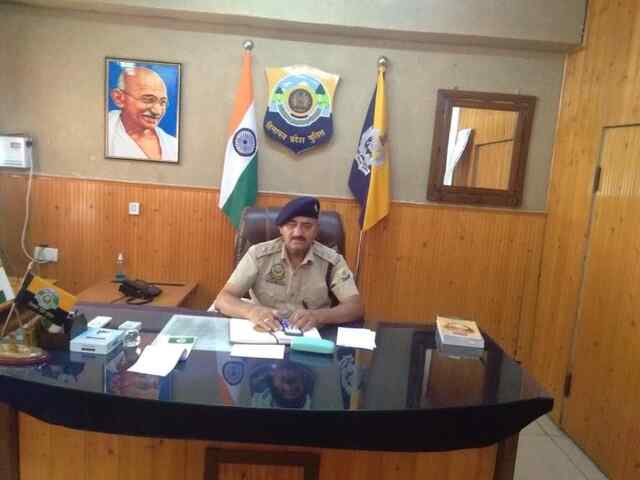 डीएसपी भीष्म ठाकुर ने नालागढ़ के डीएसपी का पद भार संभाला